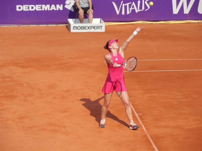 Halep si Niculescu continua pe tabloul de simplu la BRD Bucharest Open