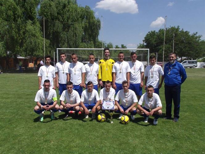 Viitorul Insuratei campioana la juniori A1