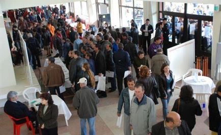 150 de absolventi braileni selectati la Bursa locurilor de munca