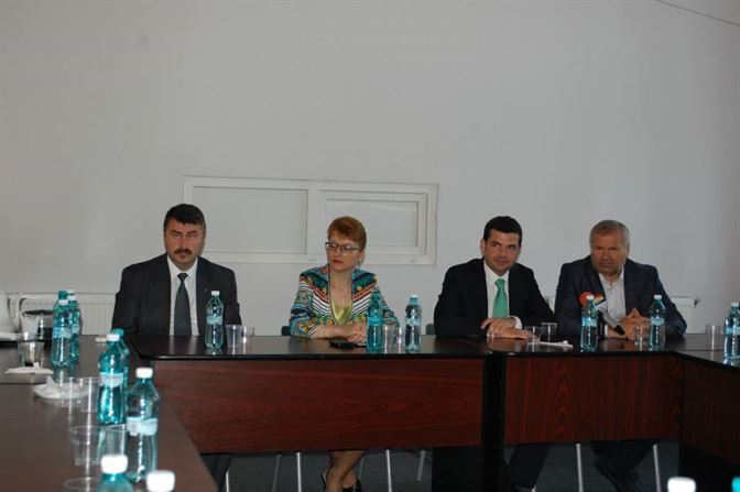 Dificultatile din agricultura, amplu dezbatute la Facultatea de Inginerie