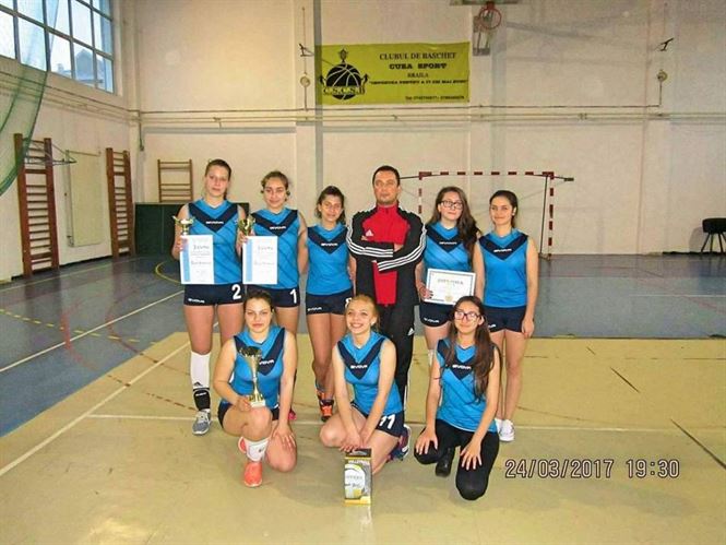Echipa Liceului Pedagogic a castigat Cupa Primaverii la volei fete