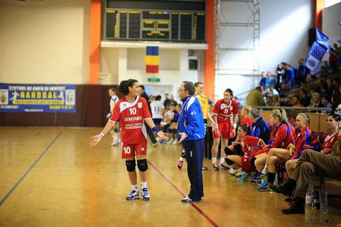 Etapa nebuna in handbalul feminin