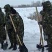 Militarii Brigazii 10 Geniu Braila au sprijinit populatia afectata de ninsori si viscol