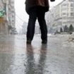 Atentie, in Braila s-a instalat poleiul! In aceasta seara, au fost imprastiate 14 tone de material antiderapant Atentie, in Braila s-a instalat poleiul! In aceasta seara, au fost imprastiate 14 tone de material antiderapant