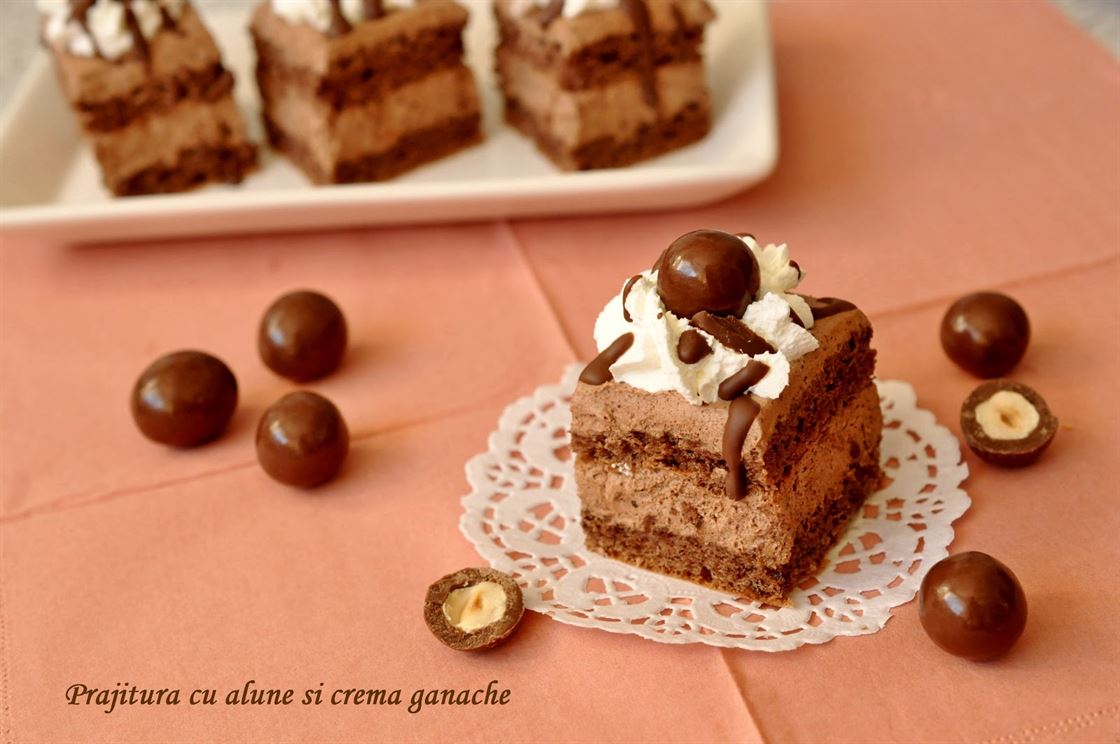 PRAJJITURA CU ALUNE SI CREMA
