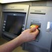Nicio perchezitie fara Braila: politia cauta suspecti braileni implicati in falsificarea de carduri, cu un prejudiciu de peste 2 milioane de euro Nicio perchezitie fara Braila: politia cauta suspecti braileni implicati in falsificarea de carduri, cu un prejudiciu de peste 2 milioane de euro