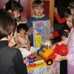 Politistii braileni ofera daruri copiilor orfani Politistii braileni ofera daruri copiilor orfani