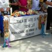 Tatuaje contra cost, realizate de detinuti in fata Prefecturii Braila