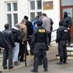 Cu ochii pe infractori, politistii nu stiu de gluma 
