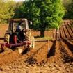 Discutii pe tema agriculturii in localitatea Tudor Vladimirescu