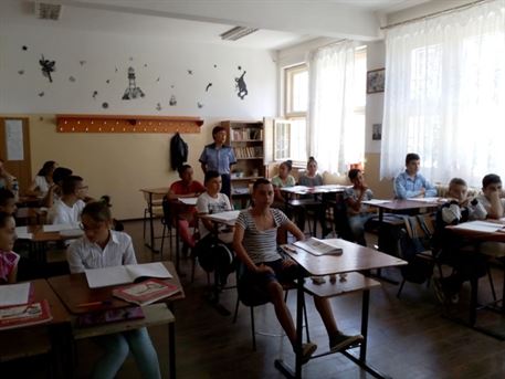 Sfaturi de la politisti, la inceput de an scolar