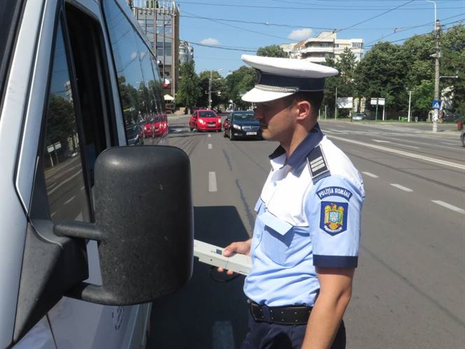 ANAF si Poliția au demarat actiuni comune de control în domeniul transportului public de persoane