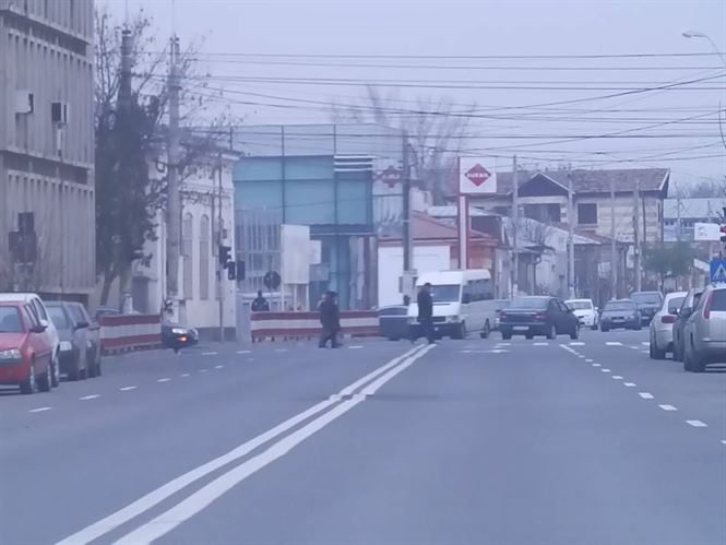Accident la intersectia strazii Grivita cu strada Scolilor
