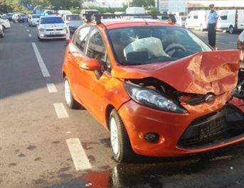 Sofer baut a produs un accident pe Bulevardul Dorobantilor
