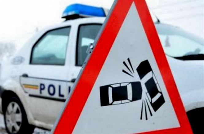 Accident rutier cu trei masini implicate