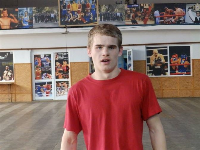 Trei victorii in prima zi a campionatelor nationale de box juniori