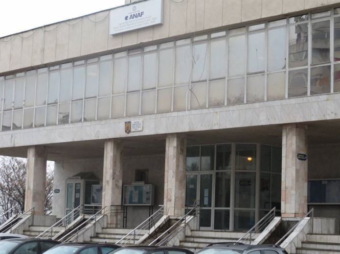 ANAF a publicat Ghidul privind aplicarea impozitului specific unor activitati