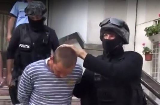 Arestat 30 de zile pentru ultraj la politist