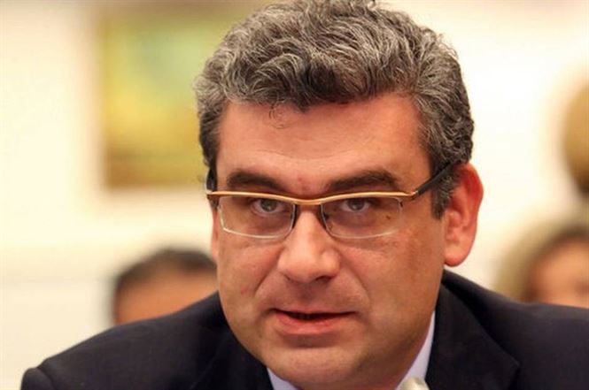 Baconschi: Mi-au fost ceruti, cu scandaluri si insulte, 100.000 de euro pentru a fi tolerat pe locul 3