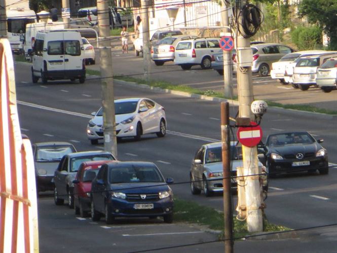 Biciclist accidentat sambata la pranz pe Calea Calarasilor