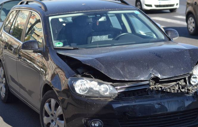 Brailean fara permis, dar sub influenta alcoolului, conducea un autoturism furat din Tulcea