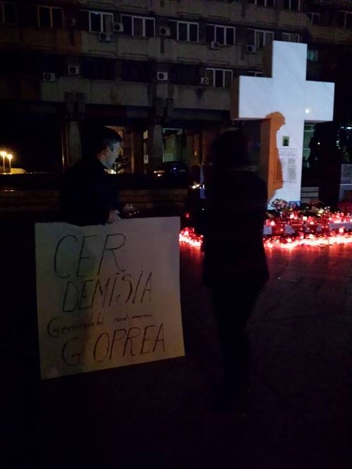 Brailenii se aduna pe Platoul din fata Palatului Administrativ