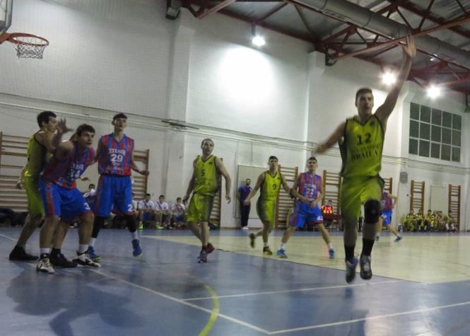 CS Cuza Sport Braila - Steaua CSM 2 Bucuresti 77-95