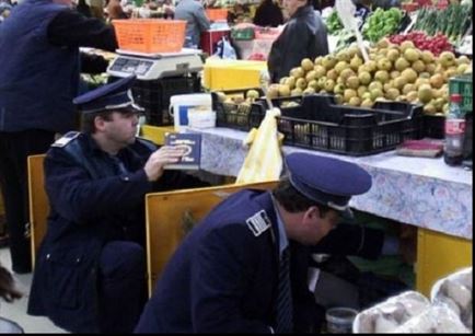 Carne, legume si fructe, confiscate de politisti