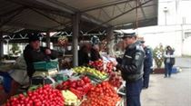 Controale ale politistilor in zona pietelor