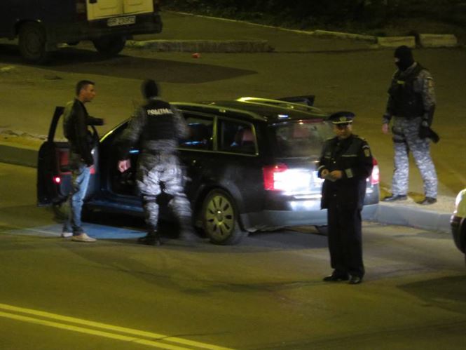Controale cu mascatii in trafic