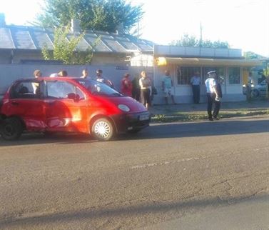 Copil de patru ani accidentat din cauza unui sofer care n-a acordat prioritate