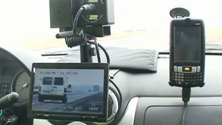 Cu permisul suspendat de aproape trei ani, prins de radar cu 135 km/h