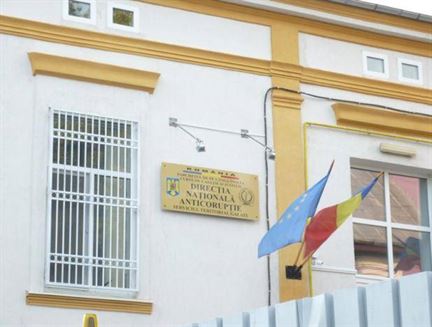 Administratorii unei firme din Ianca trimisi in judecata pentru coruptie