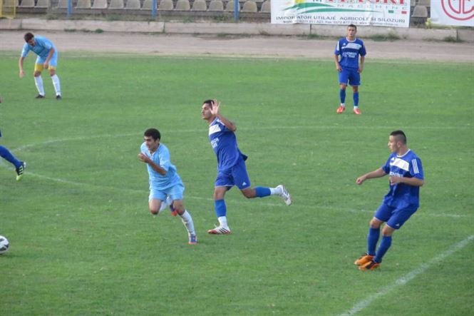 Doi fotbalisti braileni condamnati pentru trafic de droguri