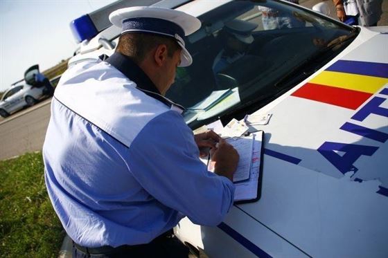 Doua permise suspendate de politistii braileni