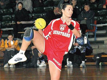 Dramatism in primele trei meciuri ale etapei a doua a returului Ligii feminine de handbal