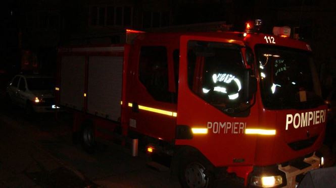 Dupa un somn profund s-a ales cu usa de la apartament sparta si mancarea arsa
