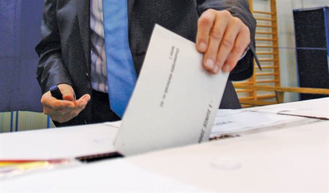 Partidele politice au inceput sa-si definitiveze listele de candidati