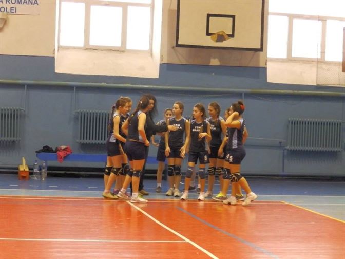 Echipa de minivolei a CSM Braila participa la turneul semifinal