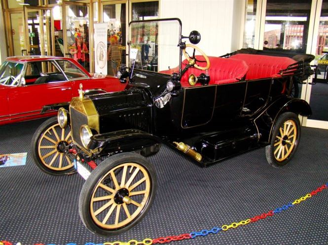 Parada masinilor de epoca