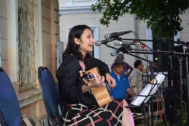 Festivalul Concurs de Muzică Folk “Seară de Mai”