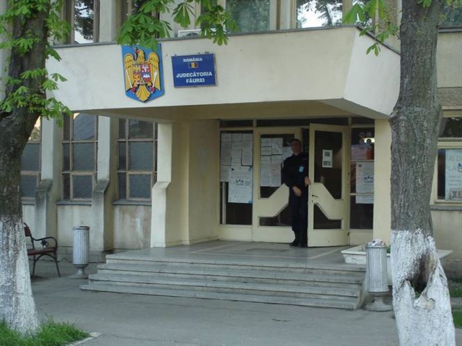Fosta presedinta a Judecatoriei Faurei condamnata la doi ani cu suspendare