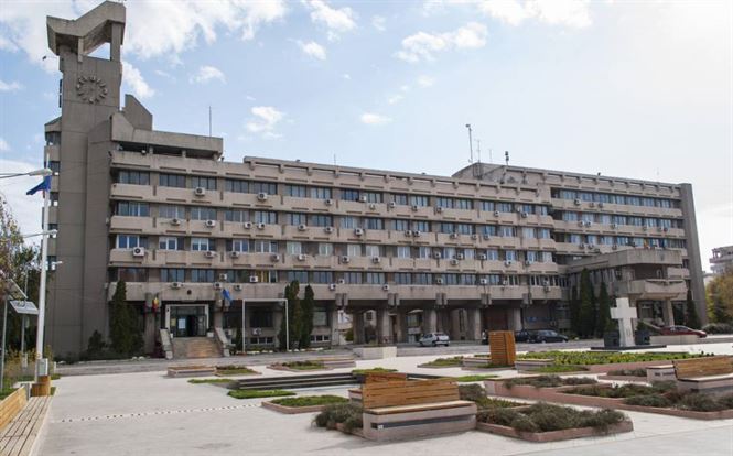 Functionarii CJ anchetati in dosarul Stancu versus DNA au ramas fara serviciu