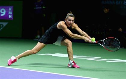 Halep a calificat-o pe Serena in semifinale