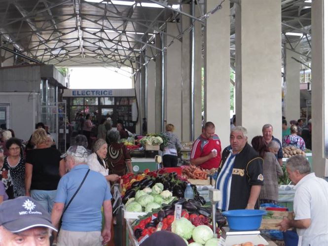 Piata Microhala, cea mai moderna piata din municipiu