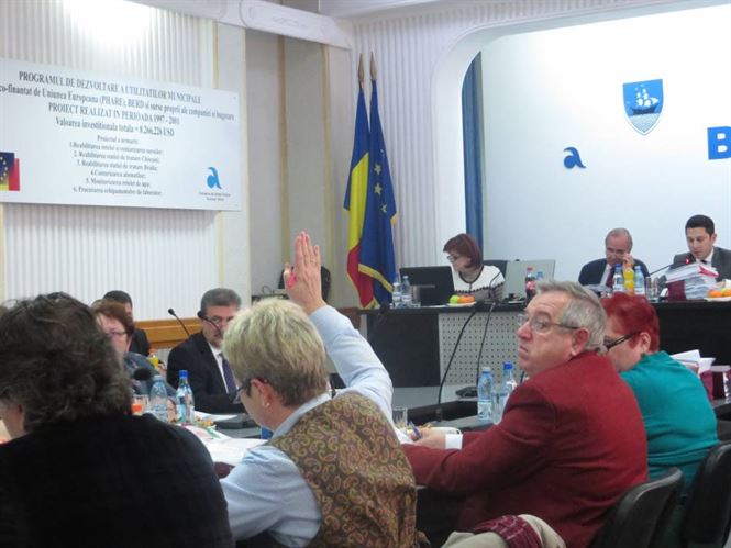 Consilierii municipali au votat reducerea cotei de impozitare pentru cladirile cu destinatie mixta