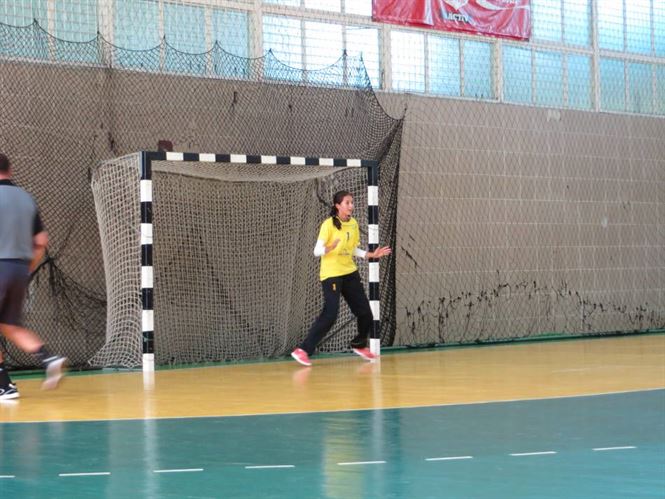 Nicoleta Petre incerul pazitor din poarta LPS Braila