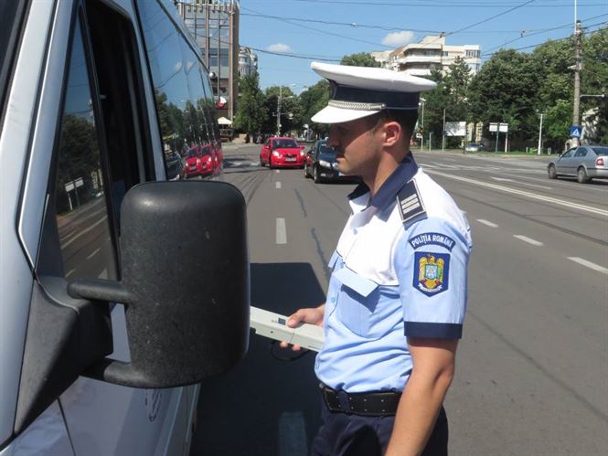 Galerie foto+video: Transportatorii de persoane in vizorul politistilor braileani