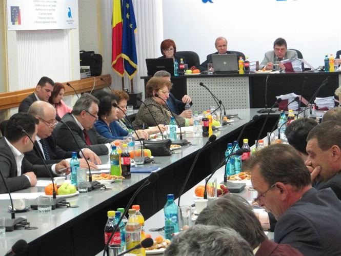 Primaria scoate la bataie postul de Administrator Public