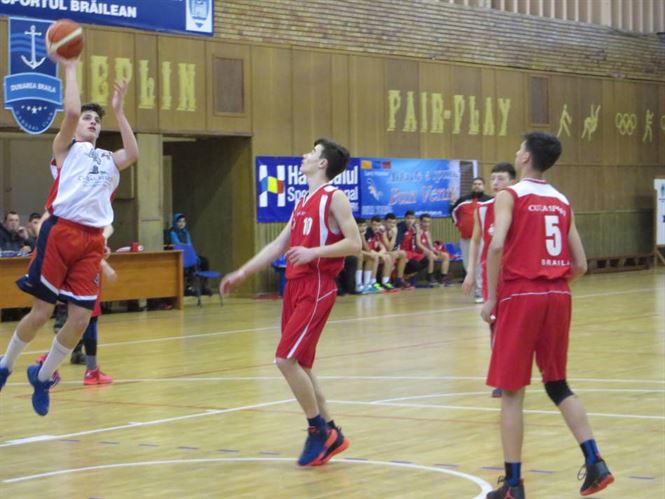 Cuza Sport a pierdut derby-ul grupei cu BC Slam